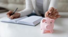 節税しながら、資産形成しよう